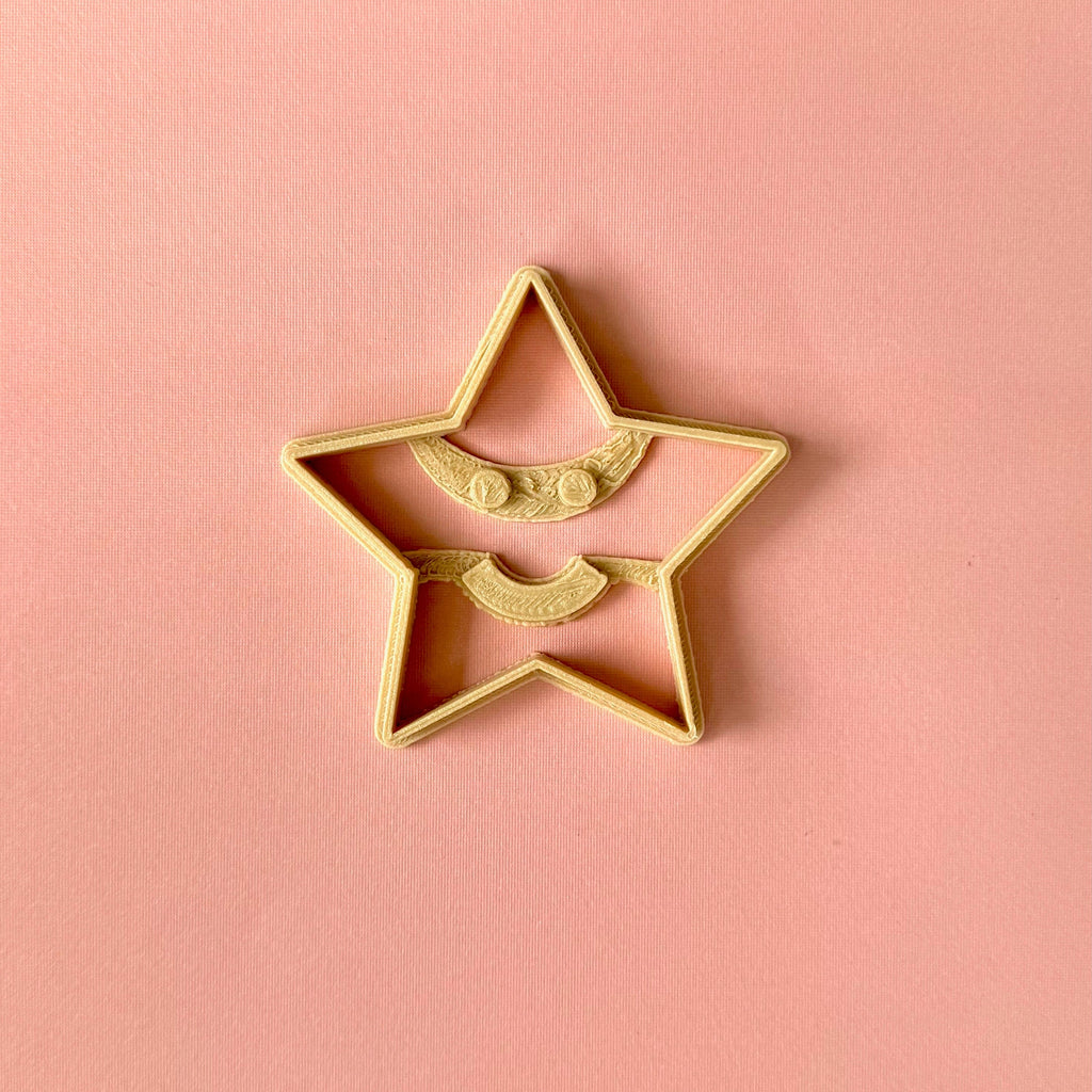 Easy Peasy Cakes Smiley Star Cookie Cutter Sale!